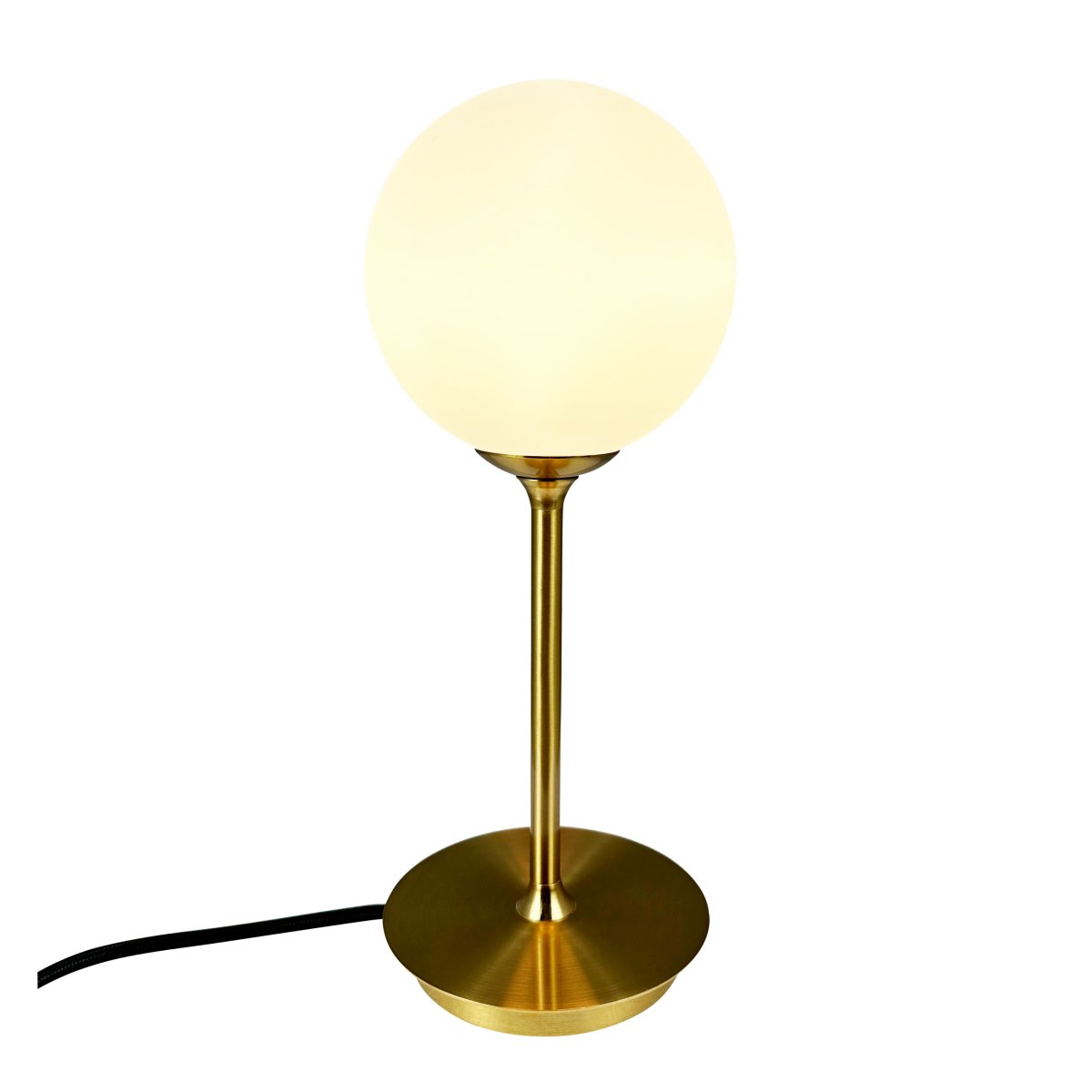 Sia 30cm Laiton lampe de table De Dyberg Larsen - Ajoutez une touche de style sophistiqué et intemporel à votre intérieur avec la lampe de table Sia, une belle création de Dyberg Larsen qui incarne le meilleur du design danois.