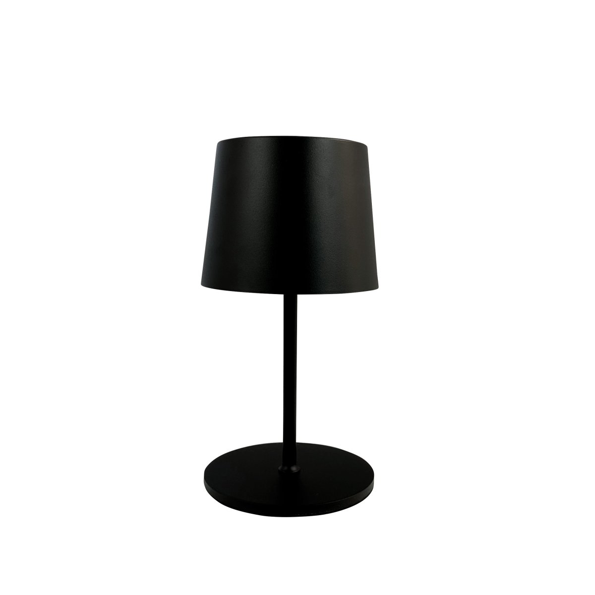 Karl 37cm Noir portable De Dyberg Larsen - Karl convient aussi bien &agrave; une utilisation int&eacute;rieure qu'ext&eacute;rieure et est facile &agrave; d&eacute;placer, ce qui le rend id&eacute;al aussi bien pour la maison que pour la terrasse.