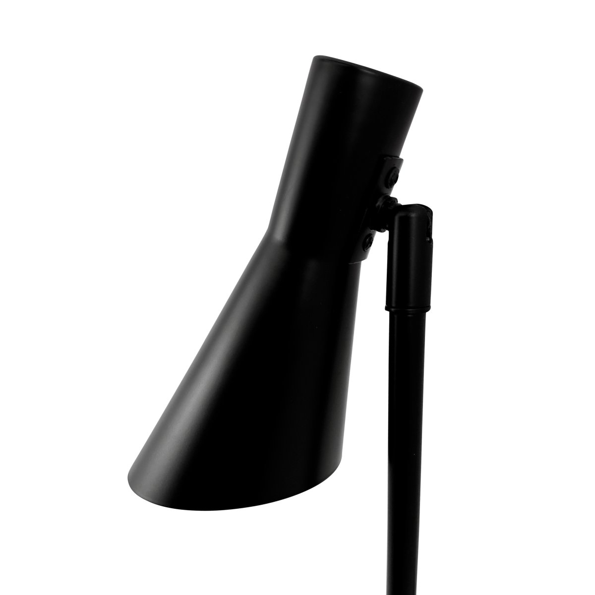DL12 Mini 40cm Noir lampe de bureau De Dyberg Larsen - Elle est fournie avec un câble textile noir de 1,6 m, un interrupteur et une prise secteur.