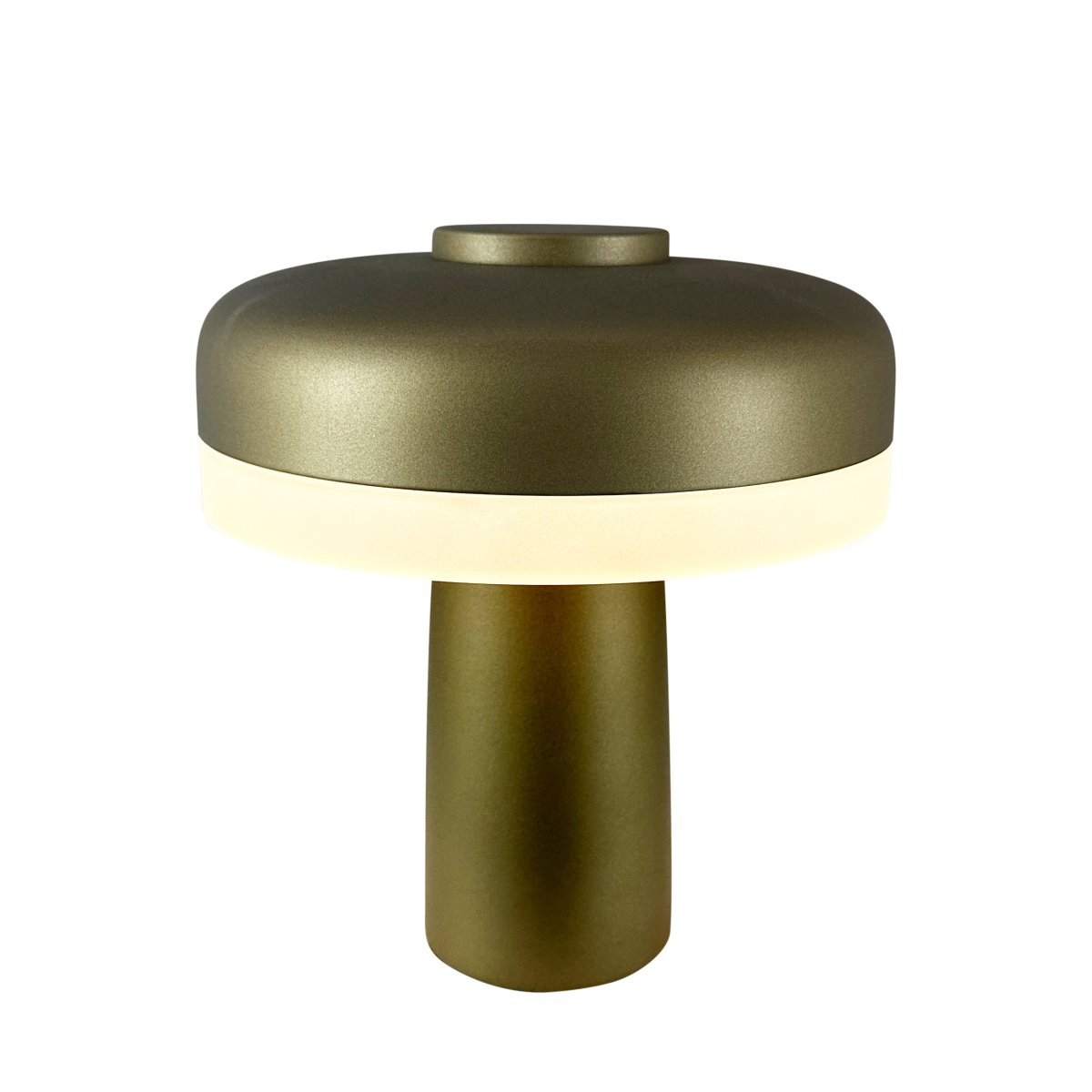 Porter 16cm Vert métallique portable De Dyberg Larsen - La lampe de table LED rechargeable Porter est une lampe moderne et fonctionnelle avec un design unique dans lequel la lumière vient du bord, offrant une lumière agréable et uniforme.