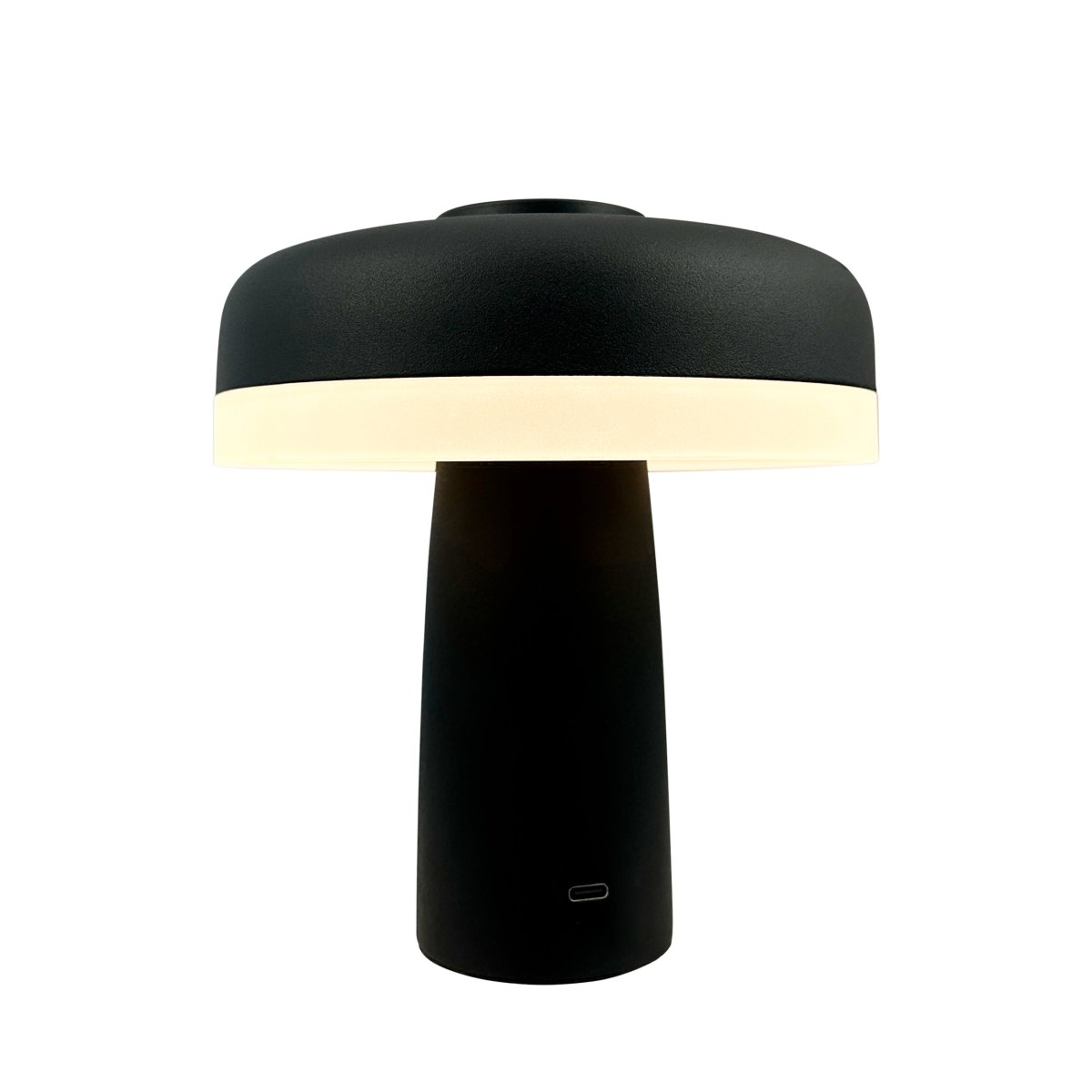 Porter 16cm Noir portable De Dyberg Larsen - La lampe de table LED rechargeable Porter est une lampe moderne et fonctionnelle avec un design unique dans lequel la lumière vient du bord, offrant une lumière agréable et uniforme.