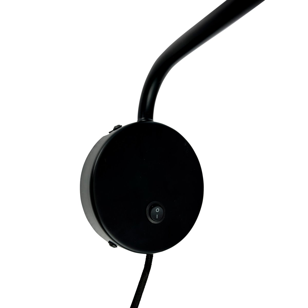 Skagerrak Noir lampe de lecture De Dyberg Larsen - L'interrupteur d'alimentation est situé sur la plaque murale et permet une manipulation facile, ce qui le rend parfait comme lampe de chevet ou lampe de lecture.