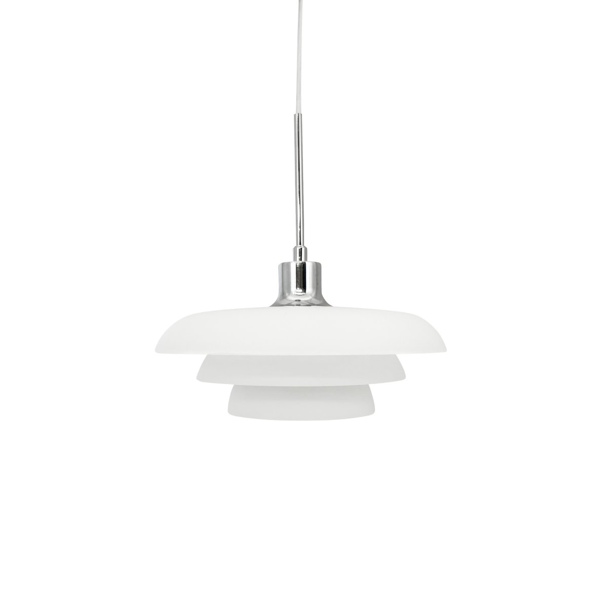 Ava Ø30 Opale suspension De Dyberg Larsen - Ajoutez une touche de style &agrave; votre int&eacute;rieur avec la magnifique suspension Ava de Dyberg Larsen, un luminaire design danois qui allie simplicit&eacute; et &eacute;l&eacute;gance.