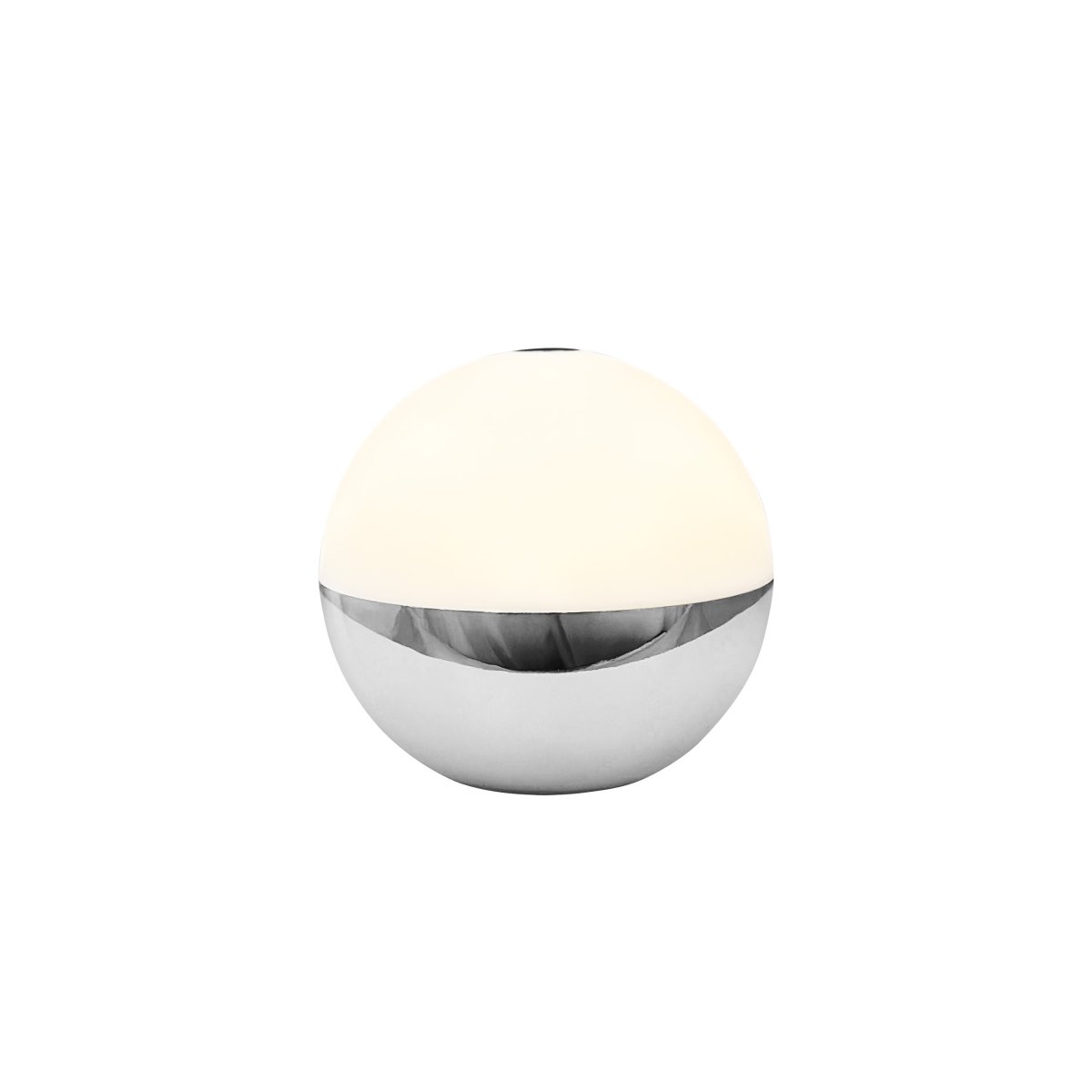 Alba 10cm Pack De 2 Chrome portable De Dyberg Larsen - Les lampes sont &eacute;quip&eacute;es de LED int&eacute;gr&eacute;es offrant trois niveaux de luminosit&eacute;, facilement r&eacute;glables gr&acirc;ce &agrave; un capteur tactile situ&eacute; sur le dessus de l'abat-jour ou &agrave; la t&eacute;l&eacute;commande fournie.
