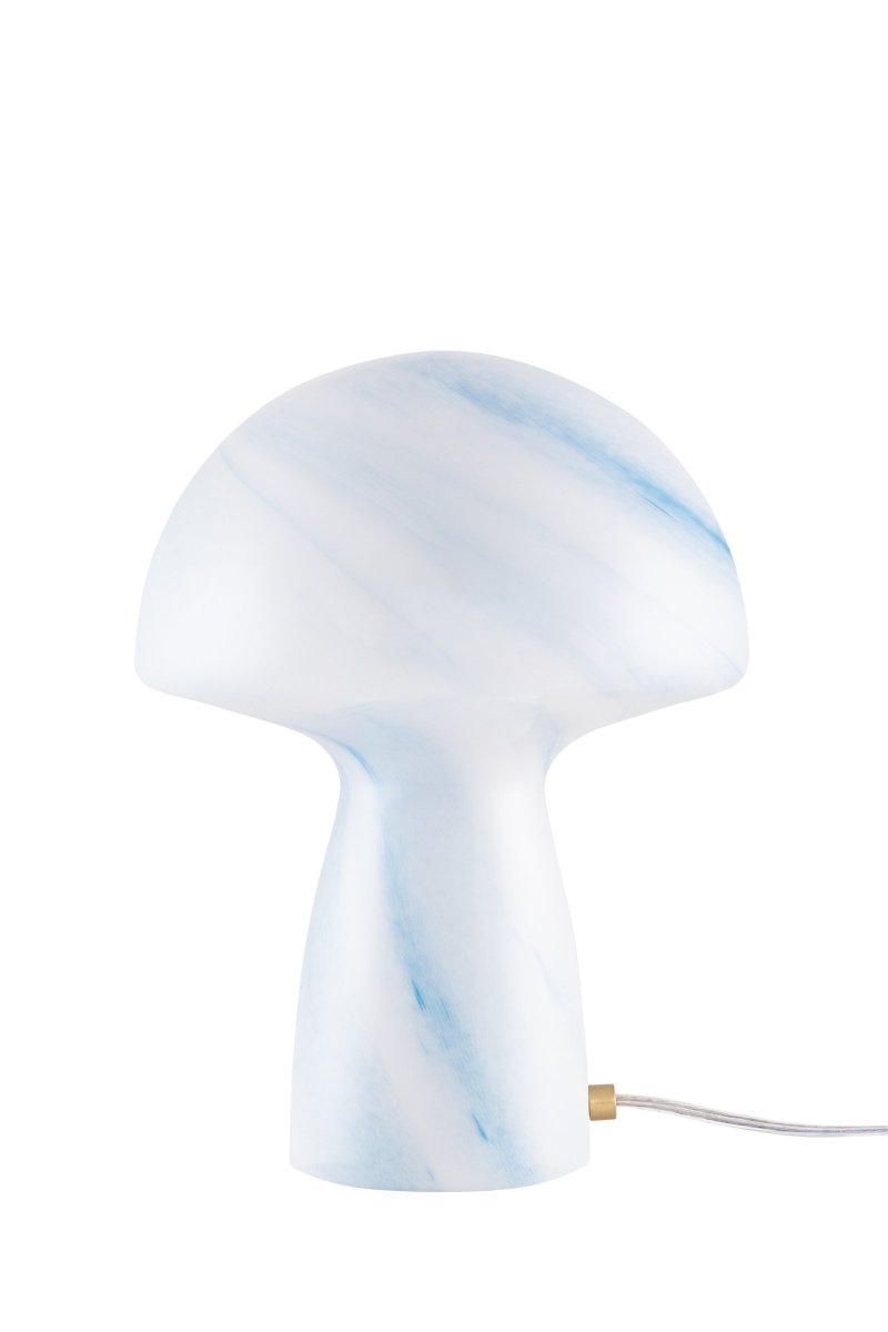 Fungo Swirl 30cm Bleu lampe de table De Globen Lighting - Chaque lampe est unique, ce qui entraîne des variations de couleur, d'épaisseur de verre et de motif.