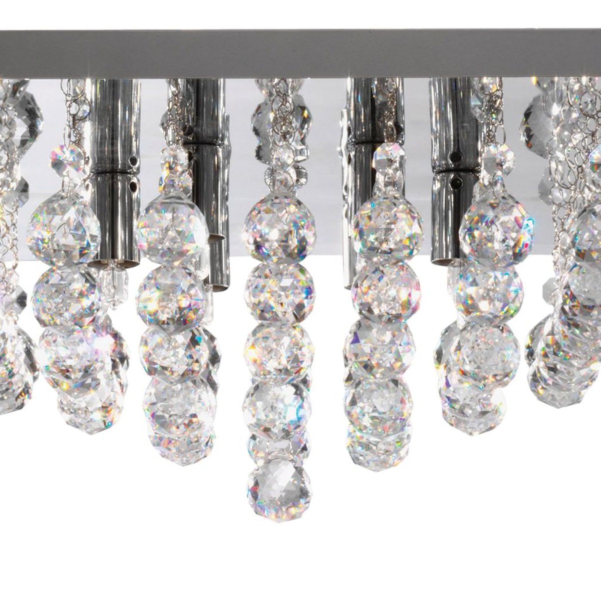 Hanna 34cm Chrome cristal De Searchlight - Le plafonnier Hanna en chrome et cristaux transparents est une lumière impressionnante qui transforme n'importe quelle pièce en quelque chose de spécial.