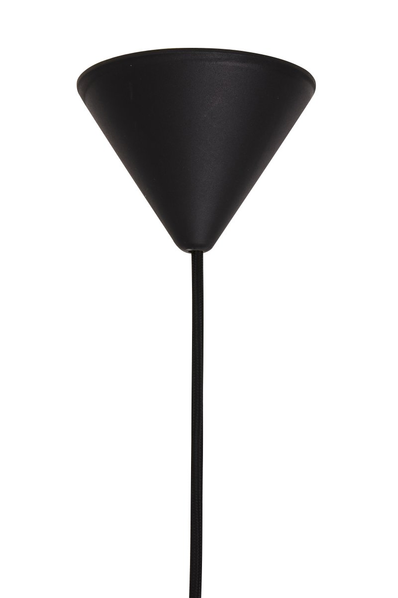 Cobbler Ø25 Brun suspension De Globen Lighting - La lampe est équipée d'un câble textile noir de 120 cm et d'une douille de plafond en plastique noir.