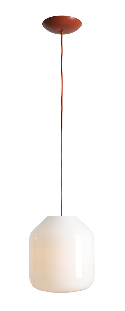 Flask Ø27 Terre cuite suspension De Artera - Les détails métalliques et le câble assorti, d'une belle couleur terre cuite, confèrent à la suspension un caractère à la fois harmonieux et ludique.