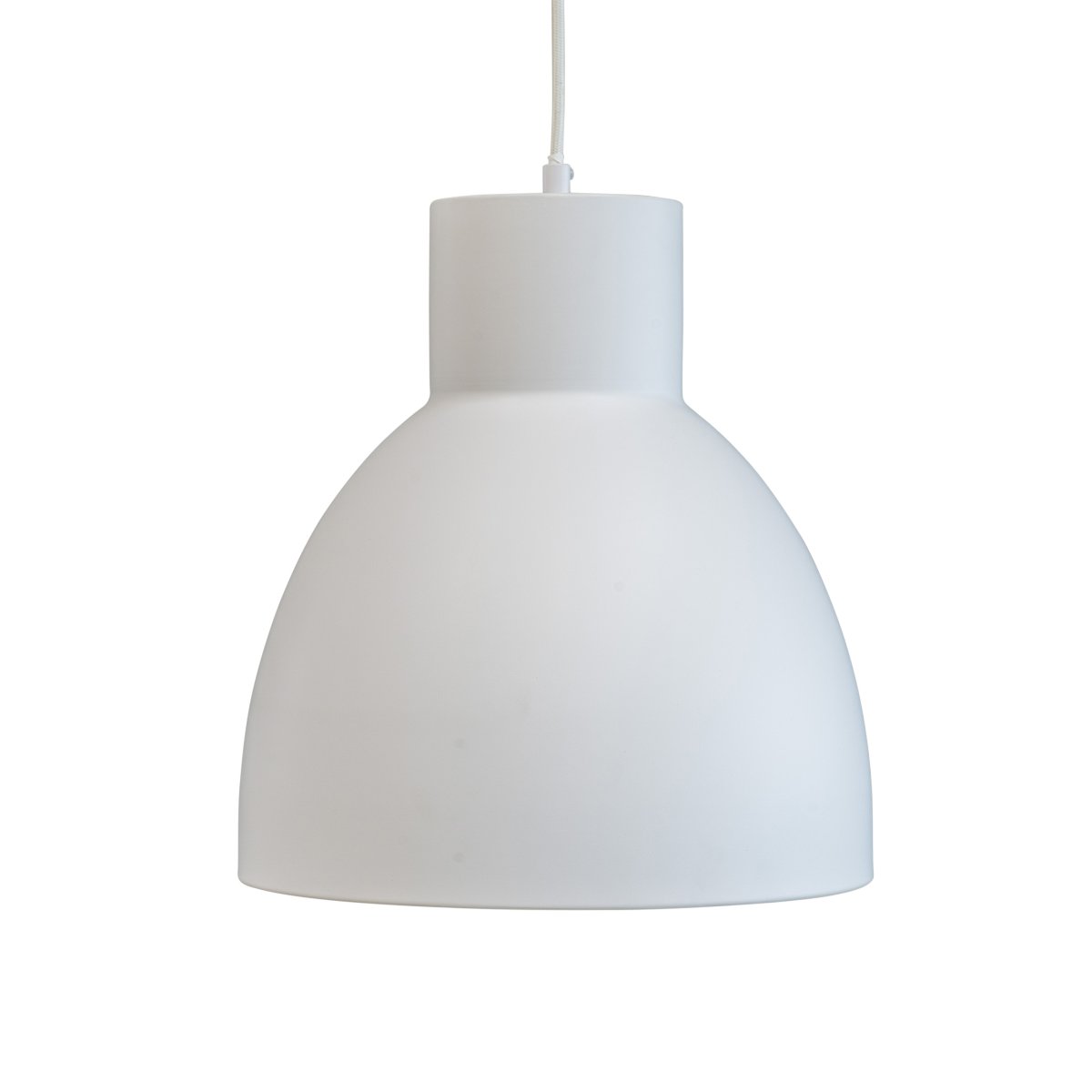 Coast Ø25 Blanc suspension De Dyberg Larsen - Il est recommandé d'installer la suspension au-dessus de la table à manger, de la table basse ou à plusieurs autres endroits.