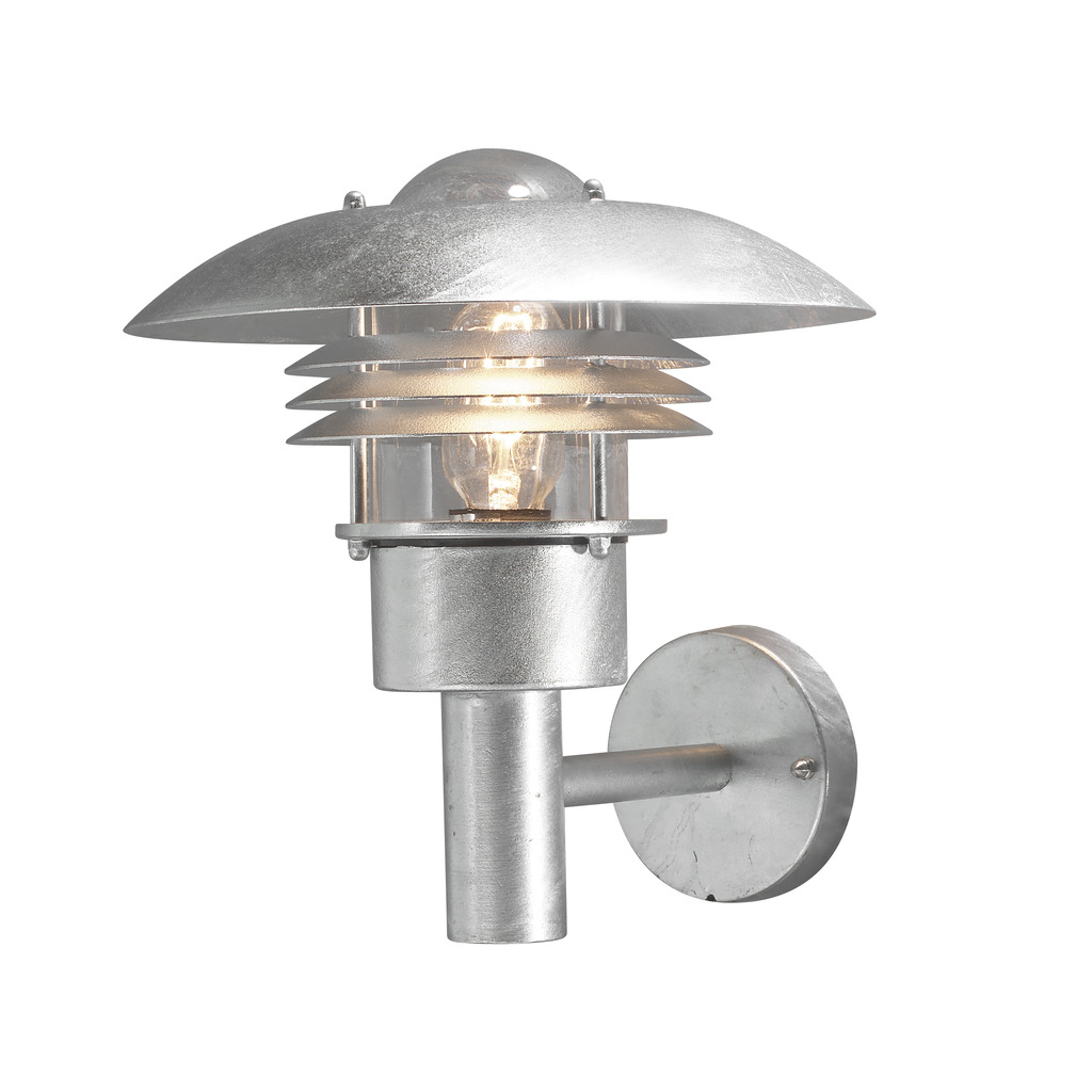 Modena Acier galvanisé lampe d’extérieur De Konstsmide - Avec son toit protecteur et son design &eacute;l&eacute;gant, il offre une lumi&egrave;re agr&eacute;able et dirig&eacute;e, id&eacute;ale pour cr&eacute;er une atmosph&egrave;re ext&eacute;rieure s&ucirc;re et accueillante.