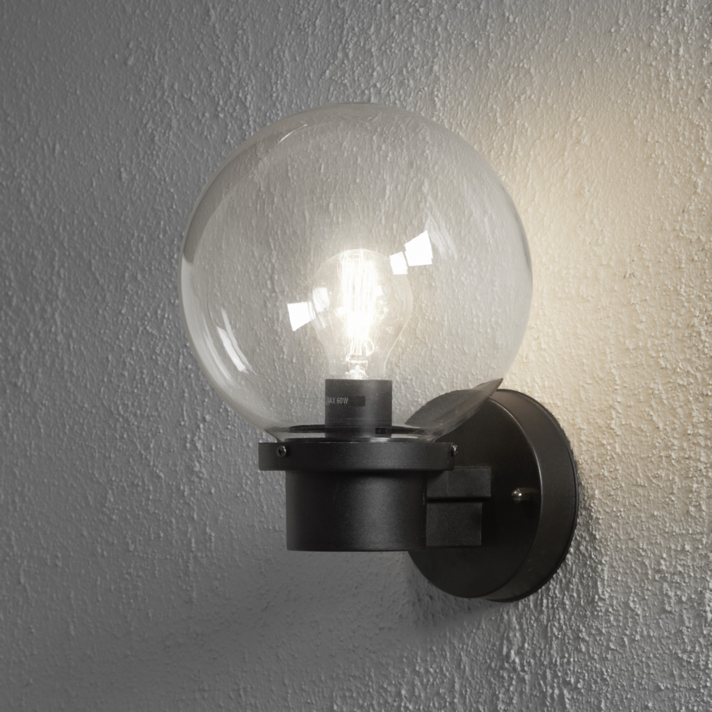 Nemi Noir lampe d’extérieur De Konstsmide - La lampe émet une lumière uniforme et agréable et est donc idéale pour les entrées, les patios et les allées.