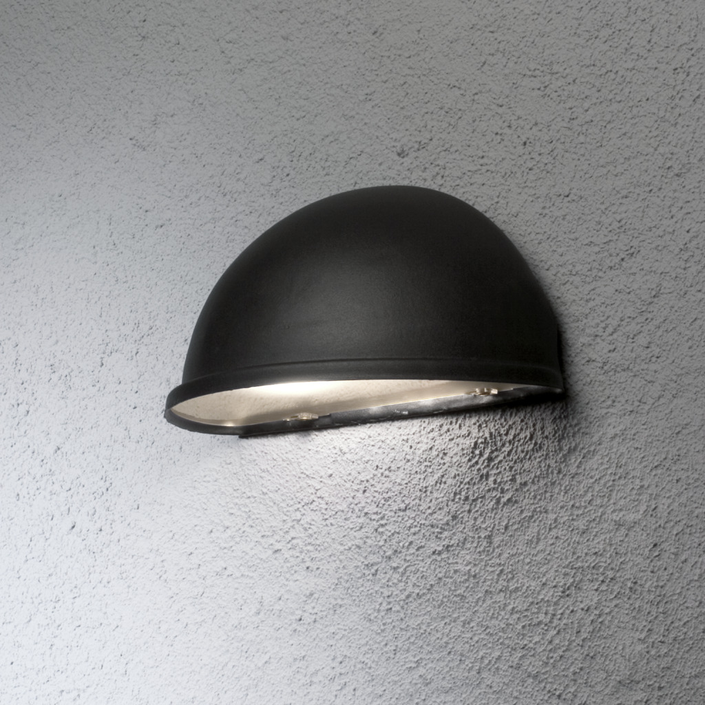Torino Noir lampe d’extérieur De Konstsmide - Donnez à votre façade une touche moderne et élégante avec cette élégante applique murale.