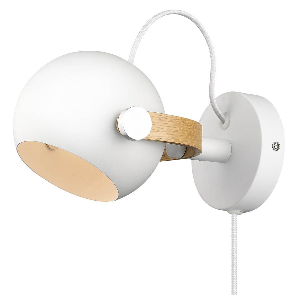D.C Ø12 Blanc lampe de lecture De Halo Design - Le cadre en ch&ecirc;ne plaqu&eacute; remplit &eacute;galement une fonction importante en termes de rotation et d'angle de l'abat-jour pour diffuser la lumi&egrave;re l&agrave; o&ugrave; vous le souhaitez.