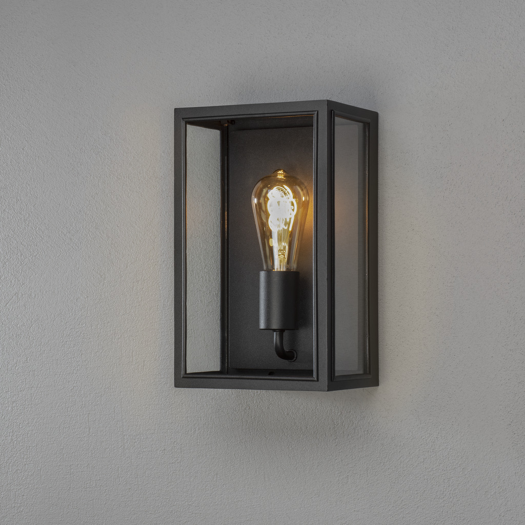 Carpi Noir lampe d’extérieur De Konstsmide - Il est fait de matériaux durables, peut résister à des conditions météorologiques difficiles et constitue une solution d'éclairage à la fois esthétique et fonctionnelle pour votre maison.