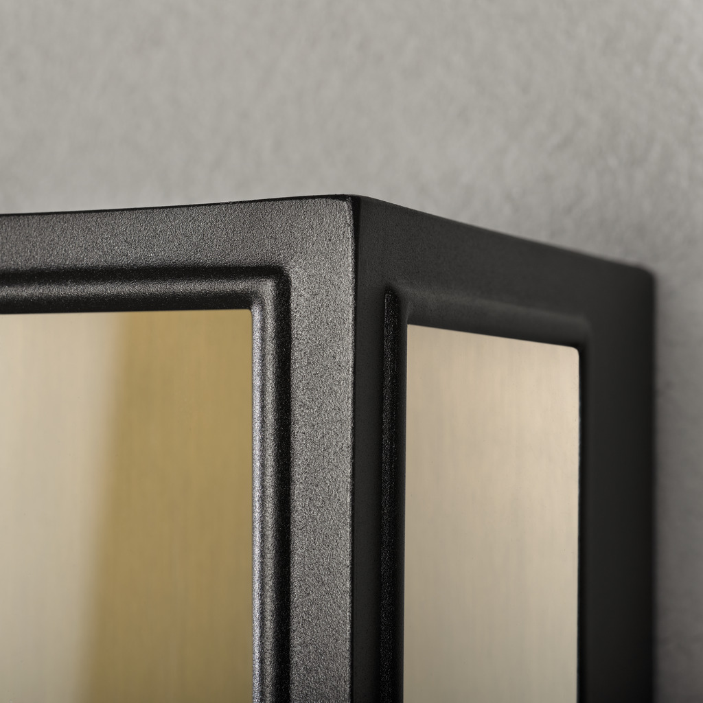 Carpi Laiton lampe d’extérieur De Konstsmide - Il est fait de matériaux durables, peut résister à des conditions météorologiques difficiles et constitue une solution d'éclairage à la fois esthétique et fonctionnelle pour votre maison.