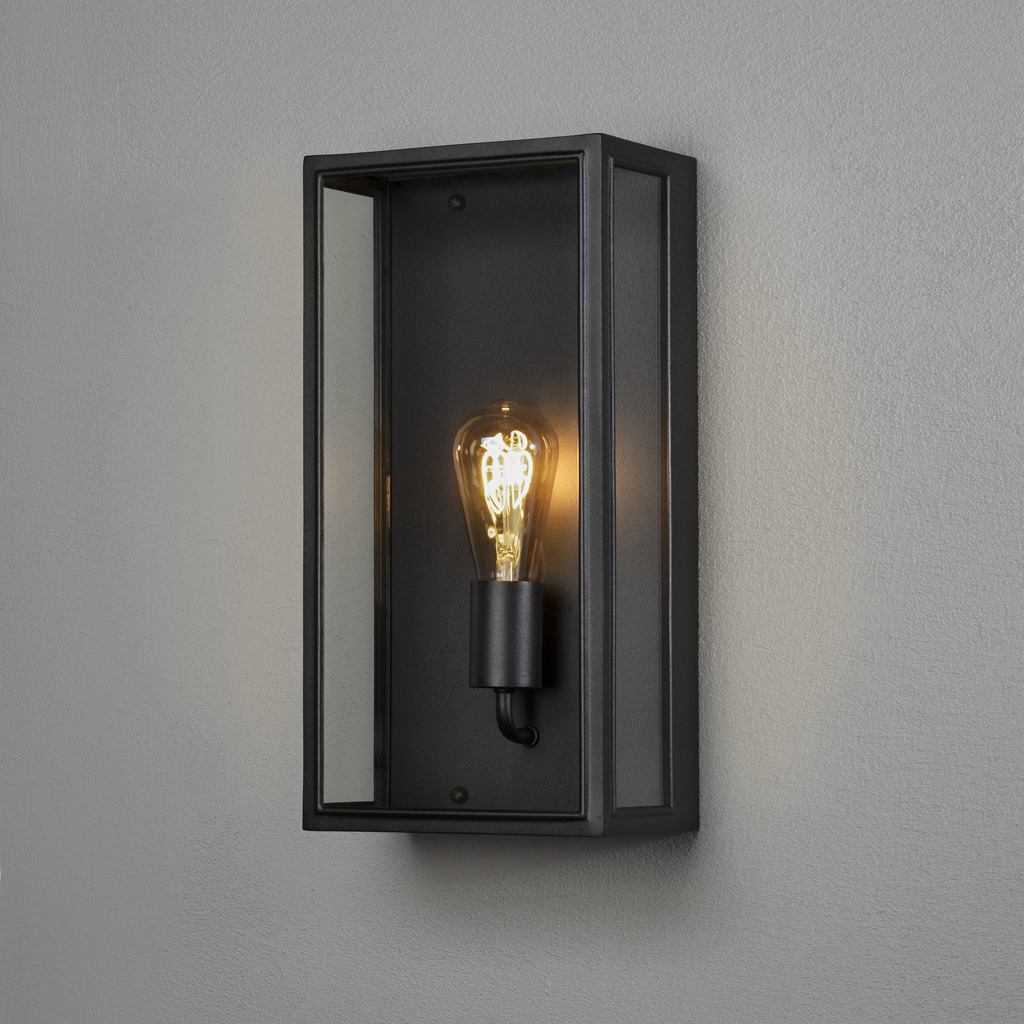Carpi Noir lampe d’extérieur De Konstsmide - Il est fait de mat&eacute;riaux durables, peut r&eacute;sister &agrave; des conditions m&eacute;t&eacute;orologiques difficiles et constitue une solution d'&eacute;clairage &agrave; la fois esth&eacute;tique et fonctionnelle pour votre maison.