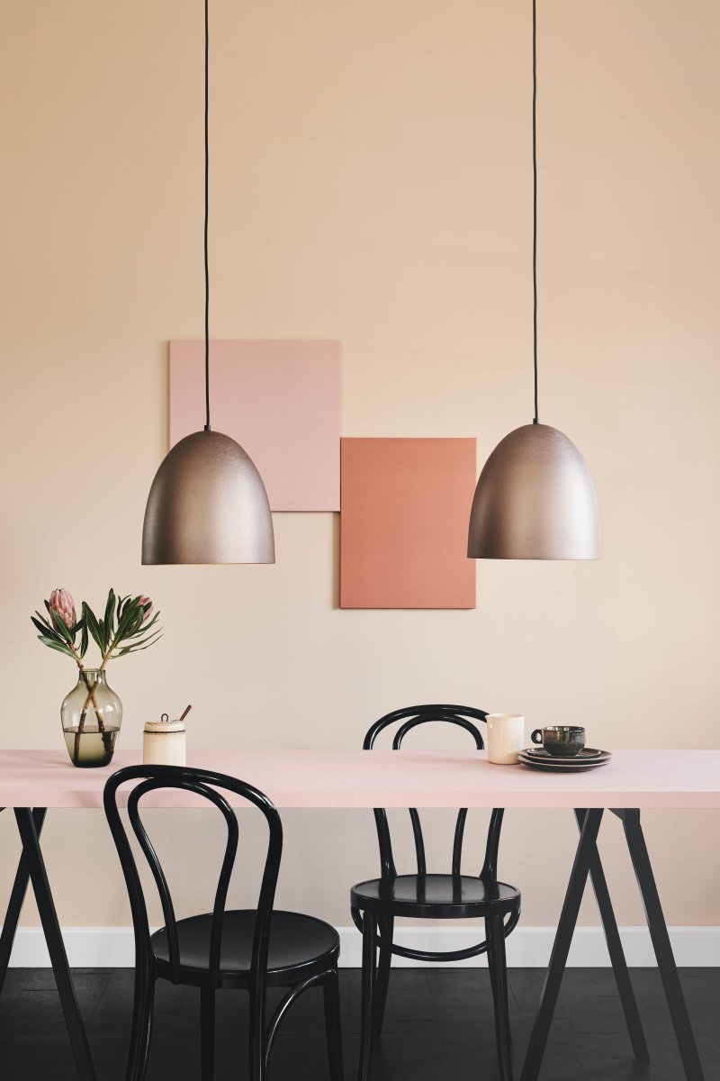 The Classic Ø30 Oxyde brossé suspension De Halo Design - La simplicité du design permet de le combiner facilement avec différents styles d'intérieur.
