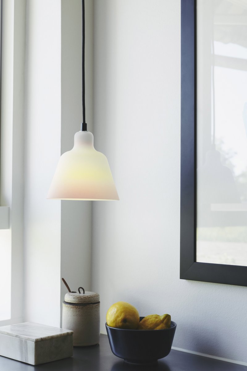 Carpenter Ø15 Opale suspension De Halo Design - Il est recommandé de le placer au dessus de la table à manger ou plusieurs dessus.