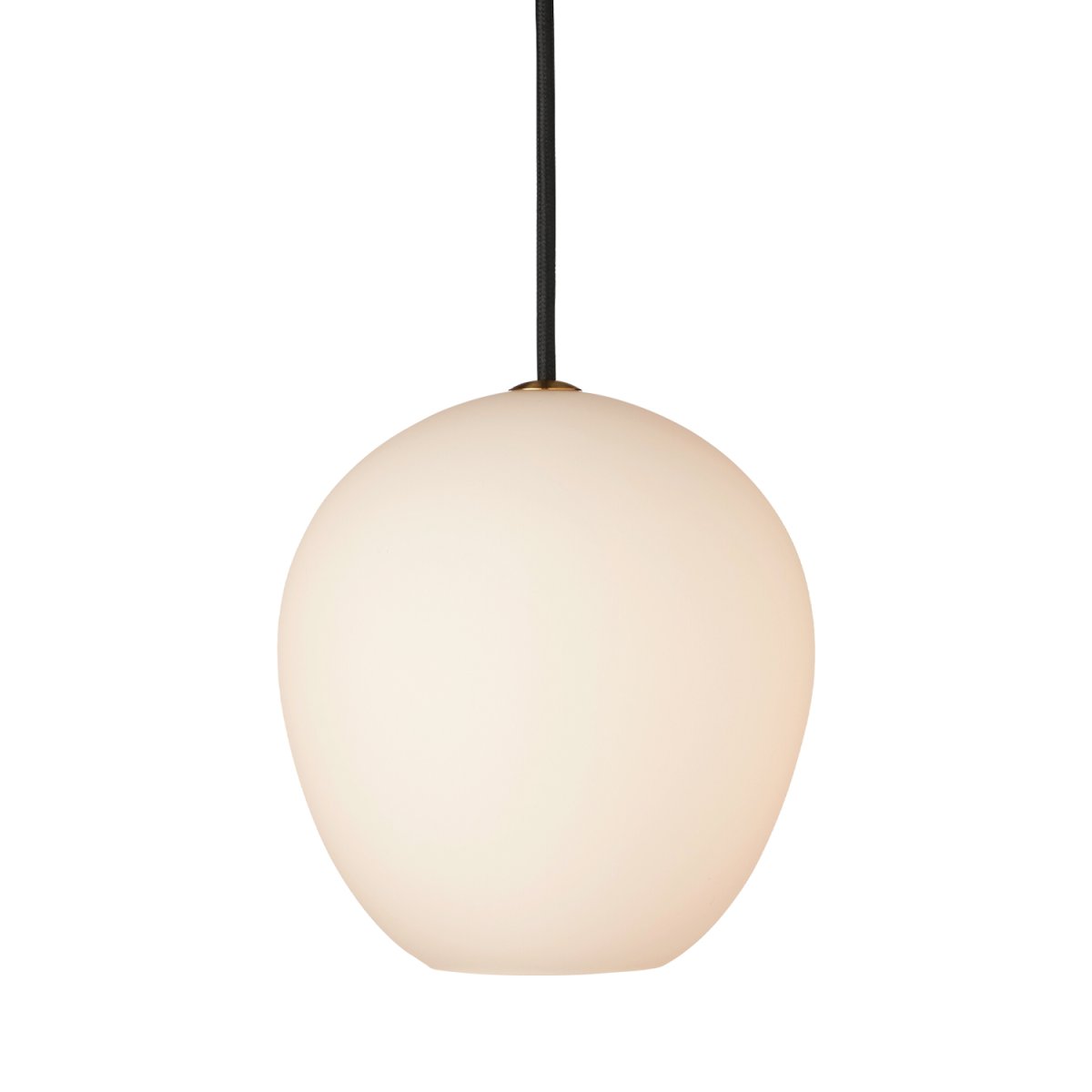  Wrong Ø20 Opale suspension De Halo Design - Wrong est une suspension de plafond avec un abat-jour en verre souffl&eacute; &agrave; la bouche exclusif, qui fournit une lumi&egrave;re douce et agr&eacute;able.