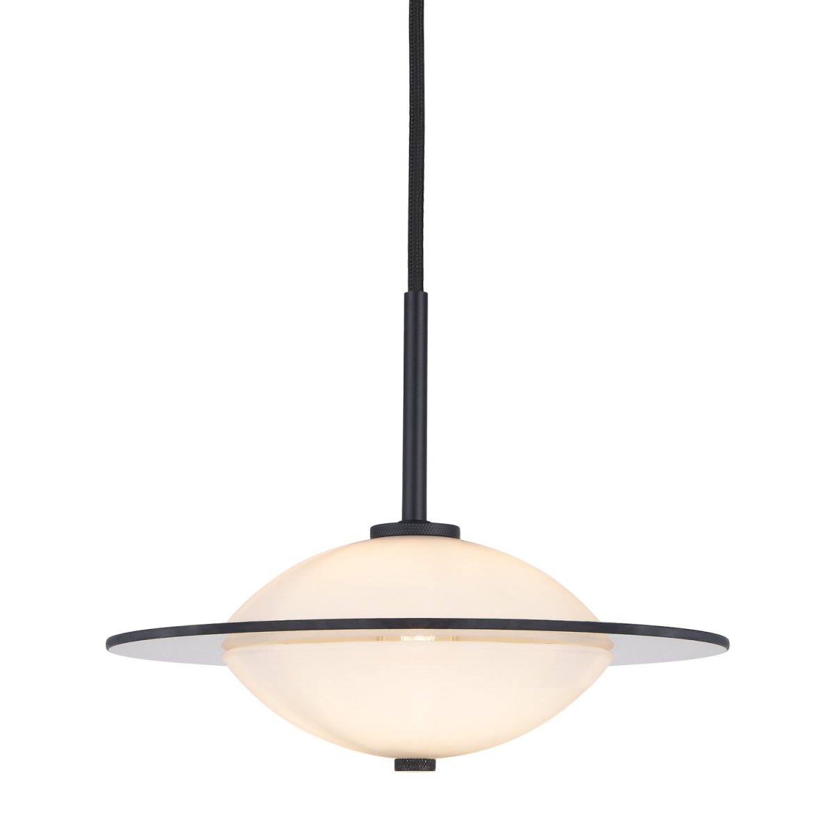 Orbit Ø24 Noir suspension De Halo Design - La forme ronde en verre opale offre une lumière douce et atmosphérique, tandis que les détails en métal noir et en verre fumé ajoutent une touche élégante et sophistiquée.