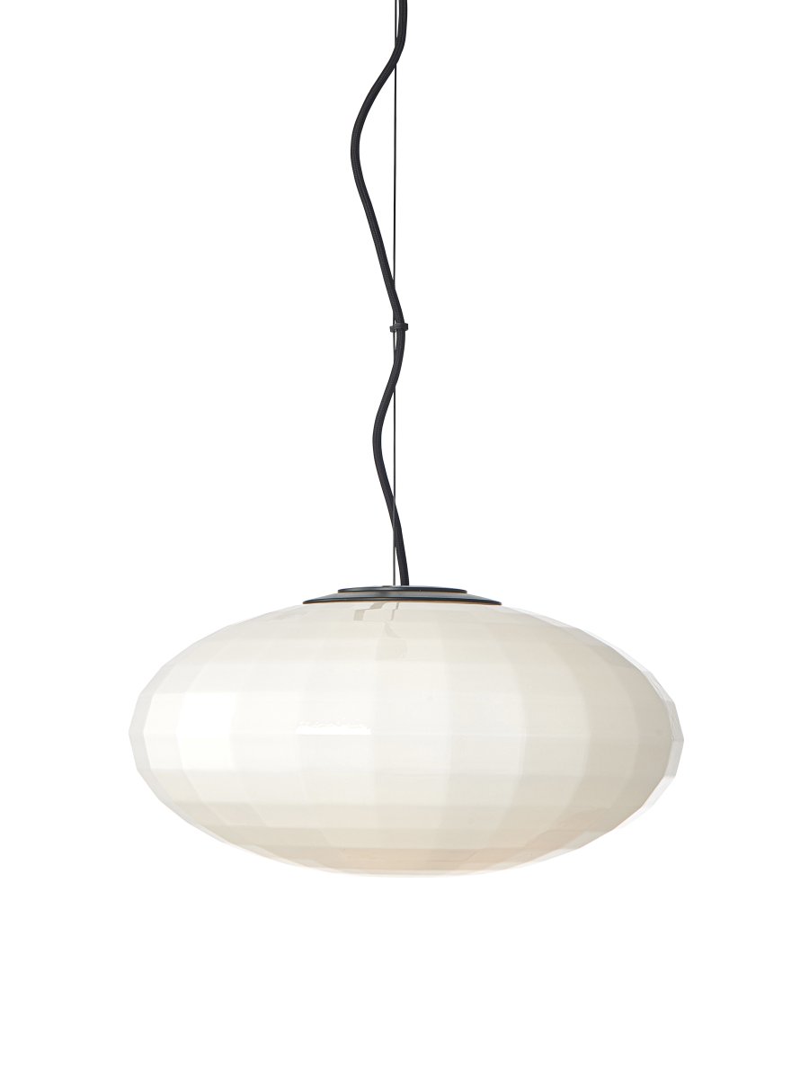  Mesh Ø36 Opale suspension De Halo Design - Mesh pr&eacute;sente une grille nervur&eacute;e dans le verre souffl&eacute; &agrave; la bouche qui r&eacute;v&egrave;le la g&eacute;om&eacute;trie du design.