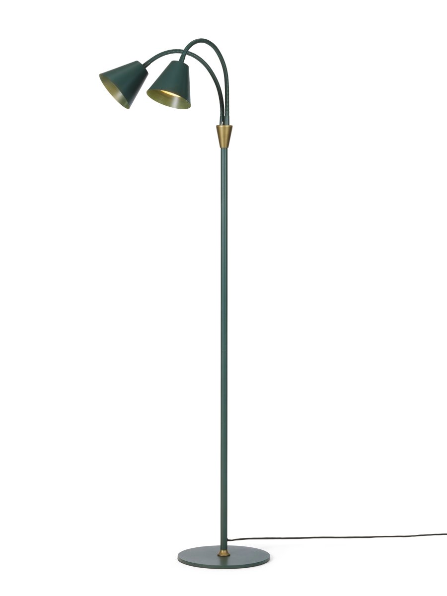  Hygge 2 Vert lampadaire De Halo Design - Les deux abat-jour flexibles en forme de c&ocirc;ne fournissent une lumi&egrave;re efficace, parfaite comme lampe de lecture et pour une atmosph&egrave;re relaxante dans le salon, la chambre ou le bureau.