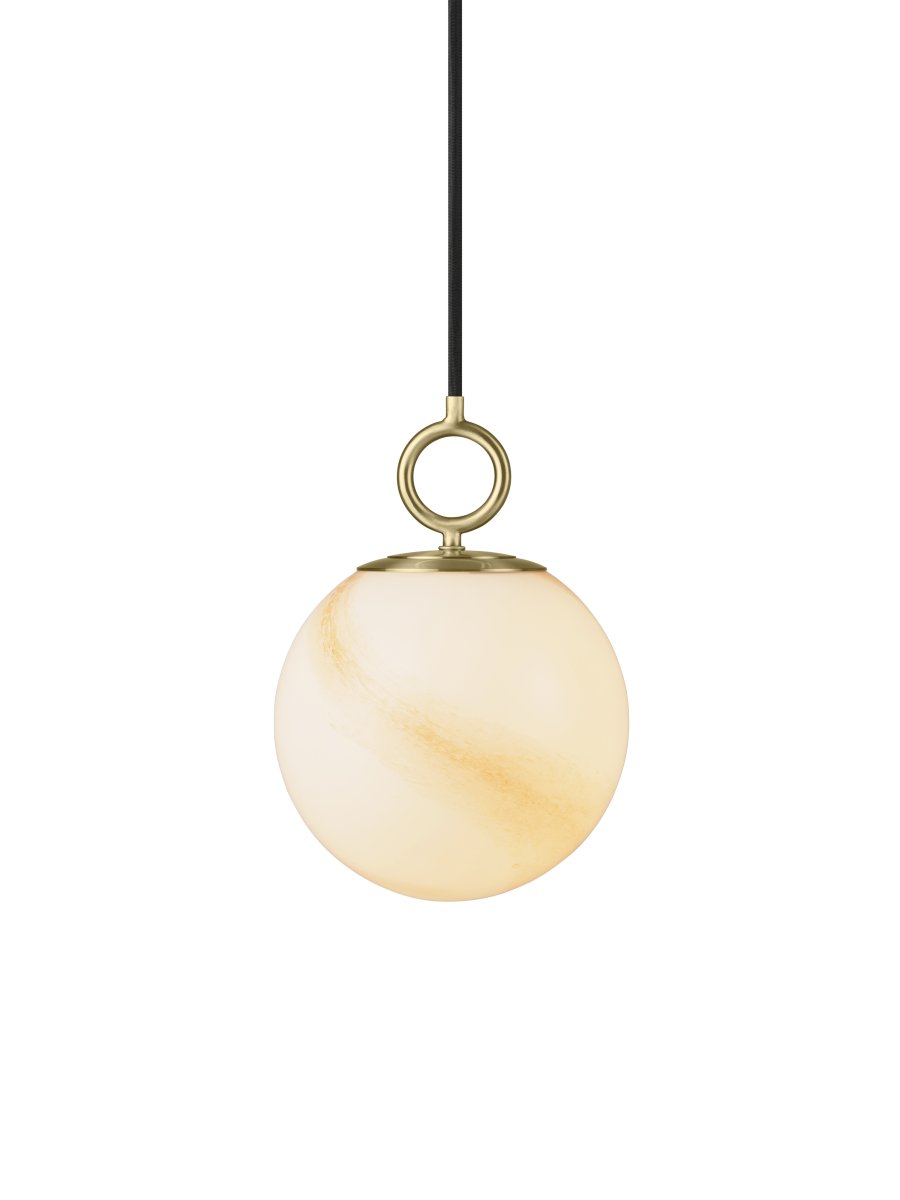 Stockholm Ø18 Brun suspension De Halo Design - Le plafonnier Stockholm est une source de lumière élégante et sophistiquée qui portera votre intérieur à un nouveau niveau.