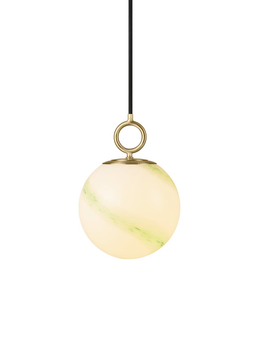 Stockholm Ø18 Vert suspension De Halo Design - Le plafonnier Stockholm est une source de lumière élégante et sophistiquée qui portera votre intérieur à un nouveau niveau.