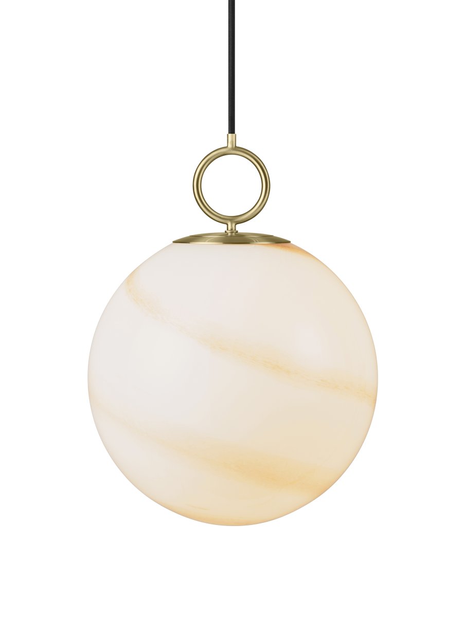 Stockholm Ø30 Brun suspension De Halo Design - Le plafonnier Stockholm est une source de lumière élégante et sophistiquée qui portera votre intérieur à un nouveau niveau.