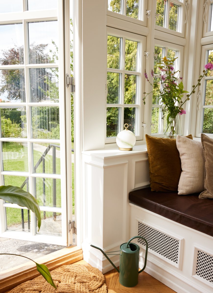 Stockholm 20cm Vert portable De Halo Design - Grâce à la fonction de gradation, il est polyvalent et adapté à toutes les occasions, ce qui en fait un détail de décoration intérieure élégant et pratique.