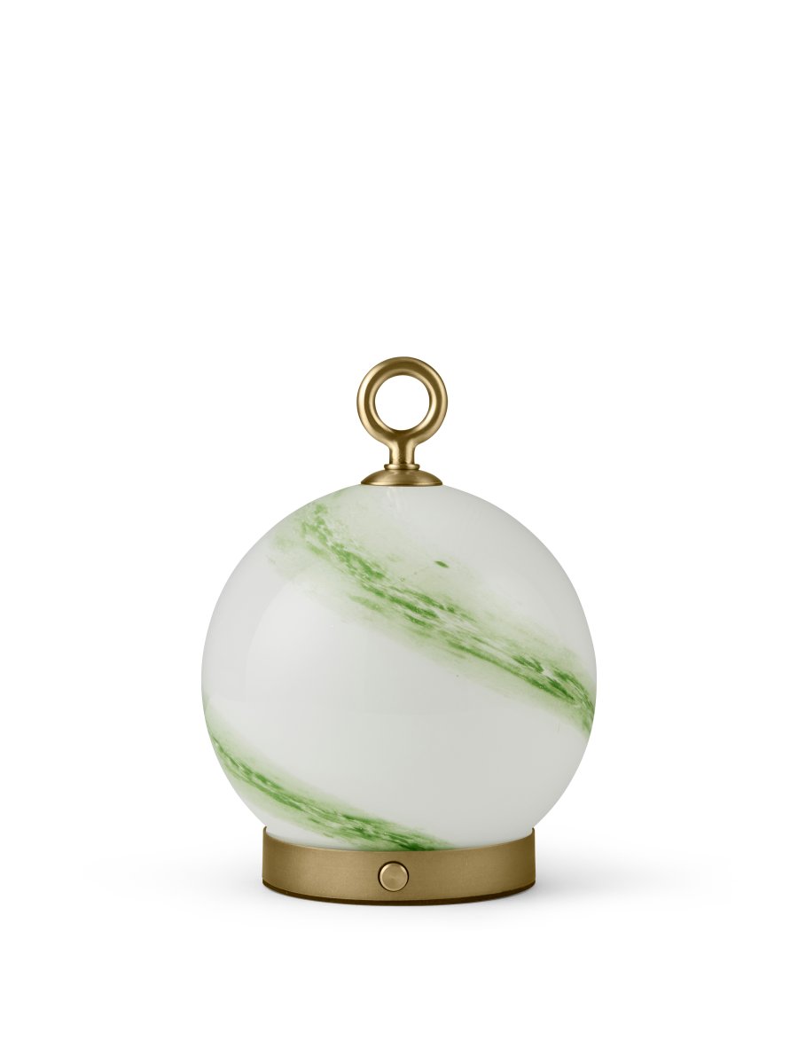 Stockholm 20cm Vert portable De Halo Design - Grâce à la fonction de gradation, il est polyvalent et adapté à toutes les occasions, ce qui en fait un détail de décoration intérieure élégant et pratique.