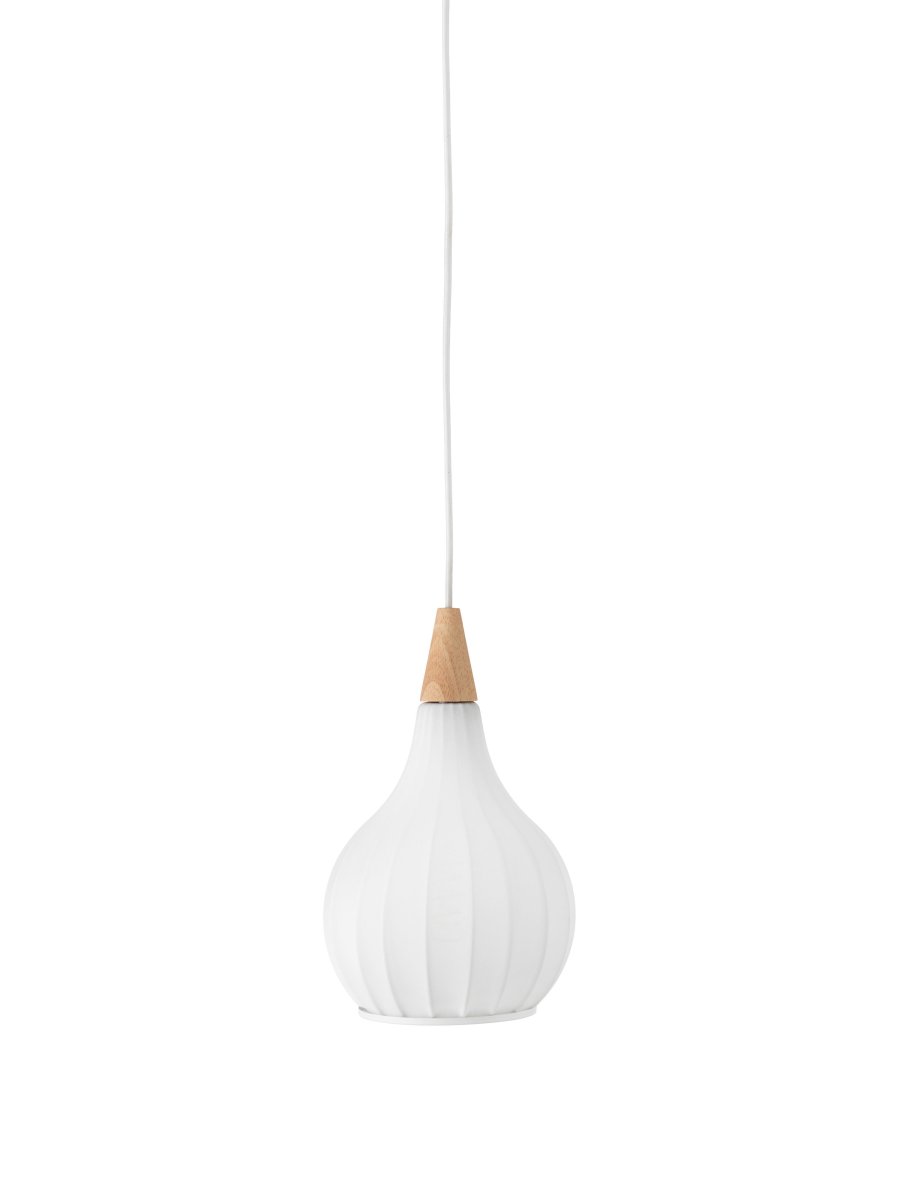 Drops Ø17 Blanc suspension De Halo Design - Il est recommandé d'en placer plusieurs en rangée ou en groupe au-dessus de la table à manger.
