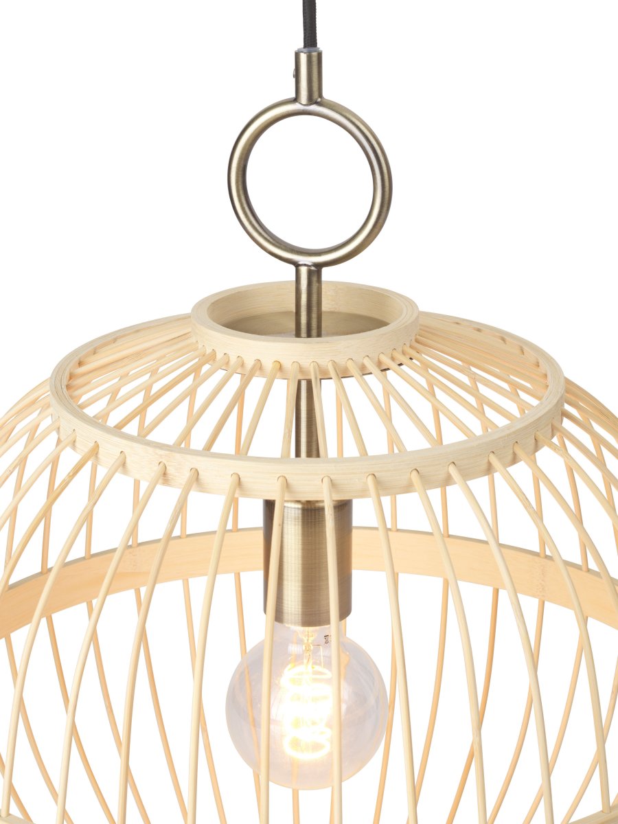 Stockholm Nordic Ø30 Nature suspension De Halo Design - Le plafonnier Stockholm est une solution d'éclairage élégante et unique qui combine des matériaux naturels avec un design moderne.