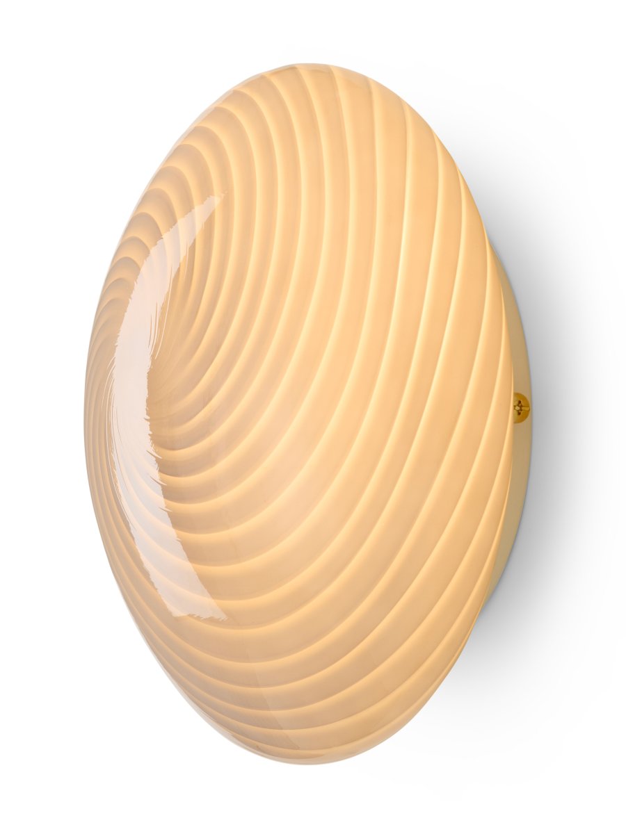 Candy Ø30 Gris plafonnier De Halo Design - Candy est un plafonnier élégant qui allie un savoir-faire exceptionnel à un design moderne.