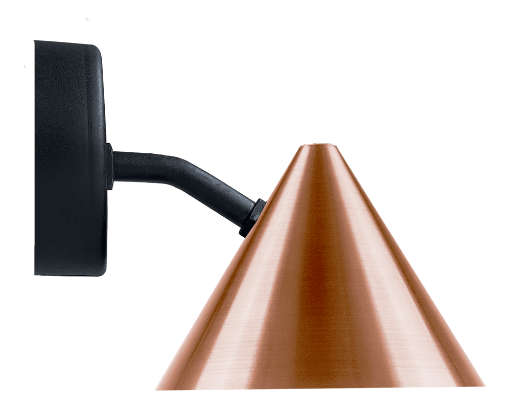 Tratt Micro cuivre brut lampe d’extérieur De Westal - Tratt Micro est une &eacute;volution du luminaire Tratt, r&eacute;interpr&eacute;t&eacute; par Westal dans une version moderne.