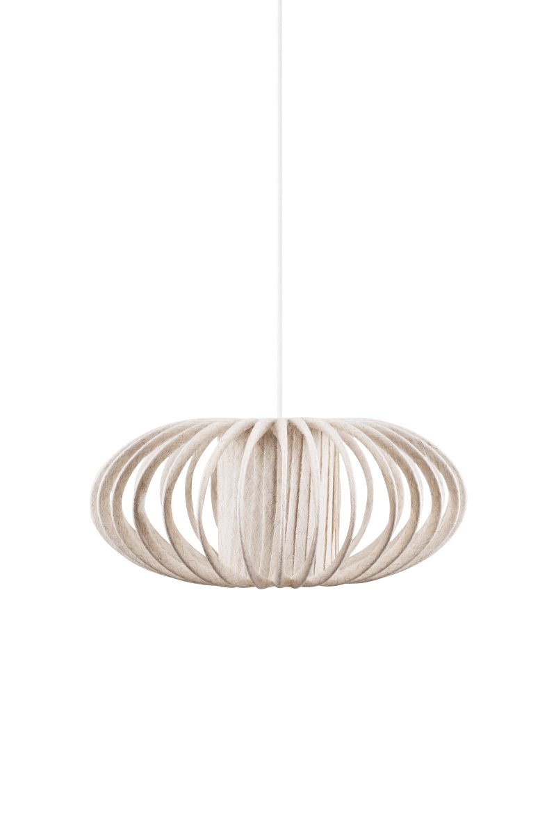 Selma Abat-Jour S/Suspension Ø45 Beige suspension De Globen Lighting - L'abat-jour Selma est fabriqué à la main et se compose d'une structure en métal laqué blanc recouverte de lin.