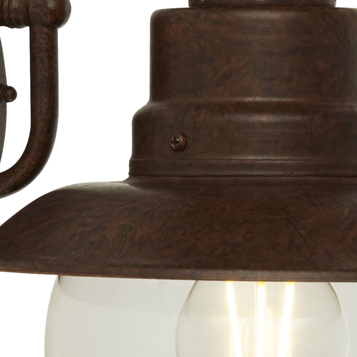 Station Rouiller lampe d’extérieur De Searchlight - Créez une atmosphère rustique et chaleureuse avec cette lampe de façade classique de style vintage.