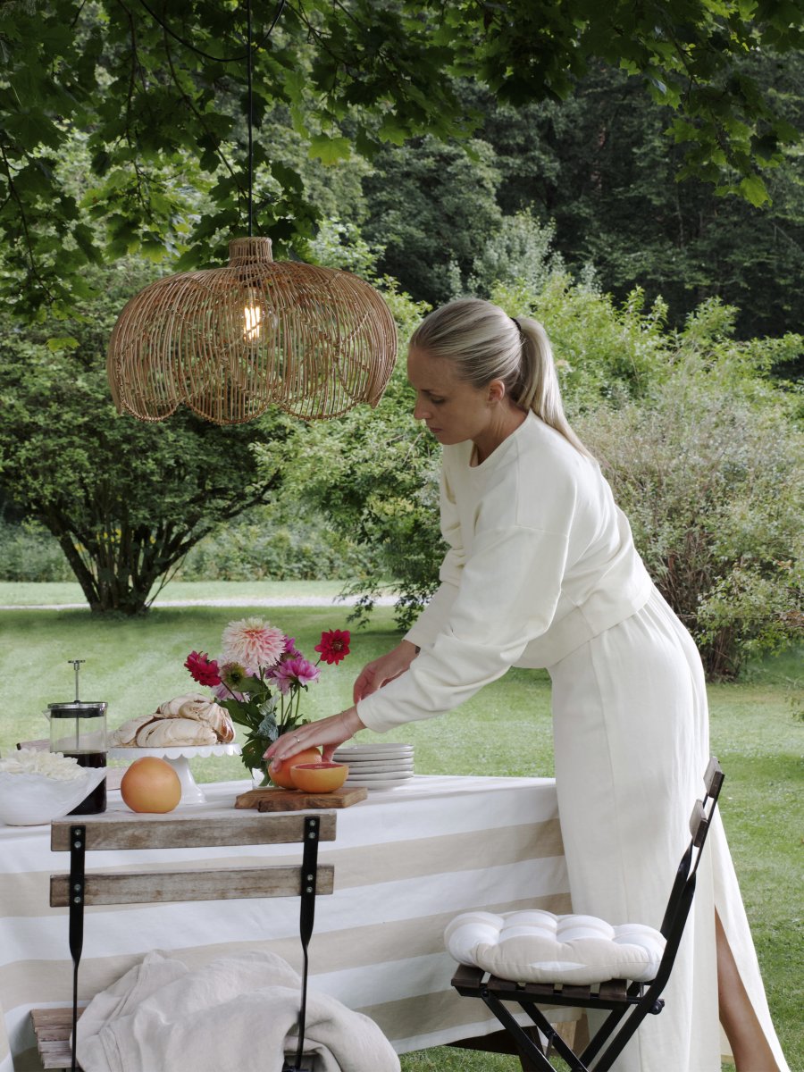 Belle Ø53 Nature De PR Home - Fabriqu&eacute;e &agrave; partir de mat&eacute;riaux naturels, la lampe peut pr&eacute;senter des variations de couleur et de forme, et sa couleur peut &eacute;voluer avec le temps, ce qui fait partie de son charme et de son authenticit&eacute;.