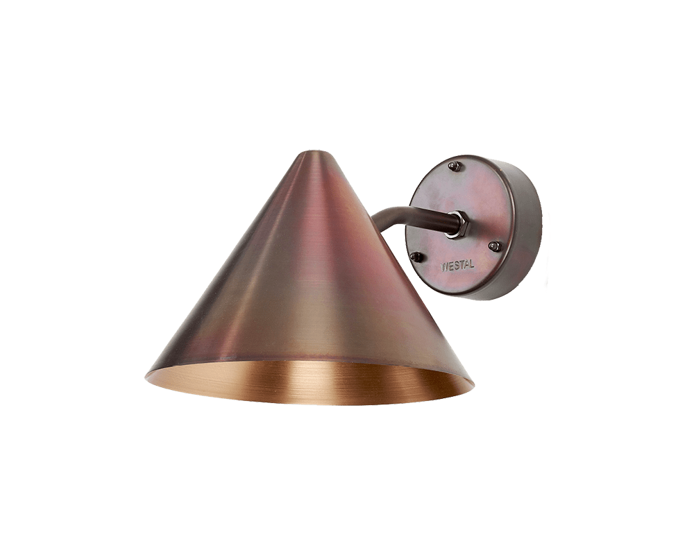 Tratt Cuivre oxydé lampe d’extérieur De Westal - L'applique murale entonnoir est une applique murale orient&eacute;e vers le bas avec un motif lumineux circulaire en cuivre avec une finition oxyd&eacute;e fonc&eacute;e pour une durabilit&eacute; accrue et une longue dur&eacute;e de vie.
