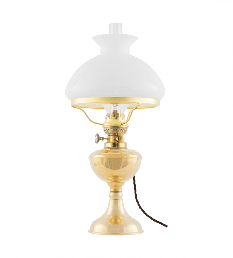 Arnö Elec 190 Laiton De Karlskrona lampfabrik - Une lampe &agrave; p&eacute;trole classique mont&eacute;e &eacute;lectriquement avec un bo&icirc;tier &agrave; huile en laiton, particuli&egrave;rement adapt&eacute;e aux environnements marins.