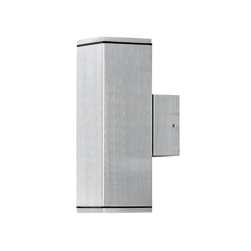 Monza Argent lampe d’extérieur De Konstsmide - Le design minimaliste et rectangulaire ajoute une touche sophistiquée et crée un beau jeu de lumière qui met en valeur la façade.