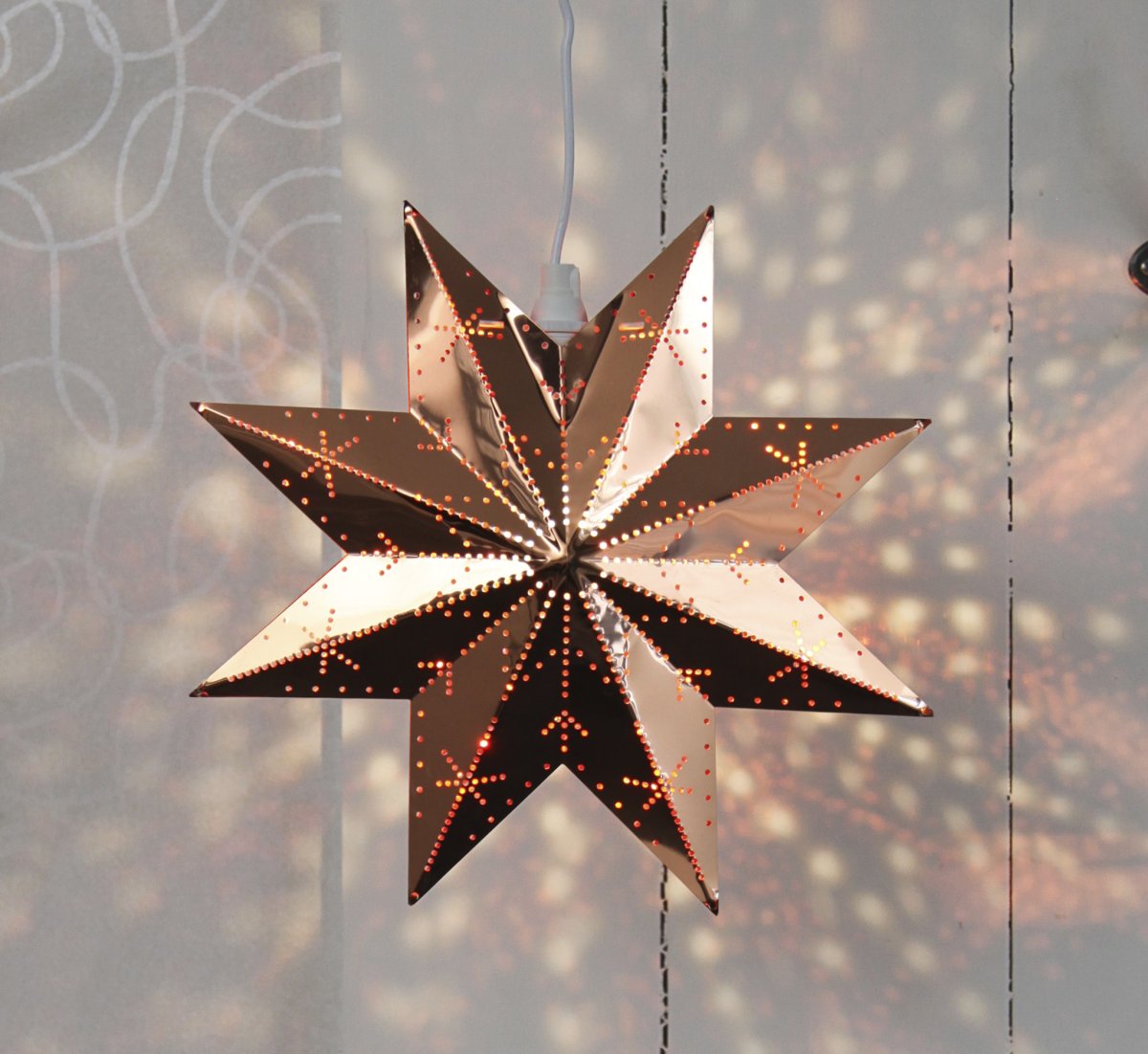 Classic Ø28 Cuivre De Star Trading - Belle &eacute;toile en m&eacute;tal couleur cuivre pour une utilisation en int&eacute;rieur.