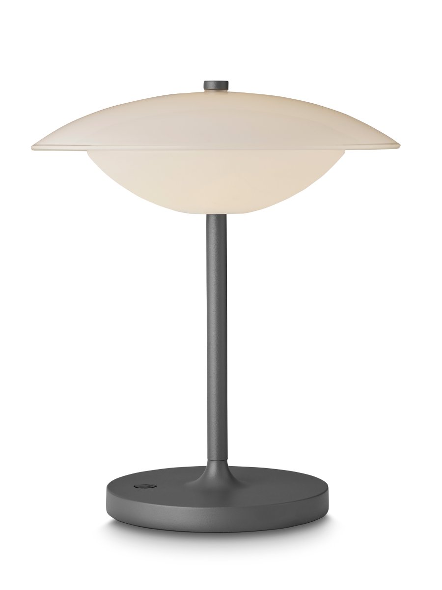 Baroni Move 26cm Anthracite portable De Halo Design - La base de la lampe gris anthracite combin&eacute;e aux abat-jour en verre blanc cr&eacute;e une belle atmosph&egrave;re.