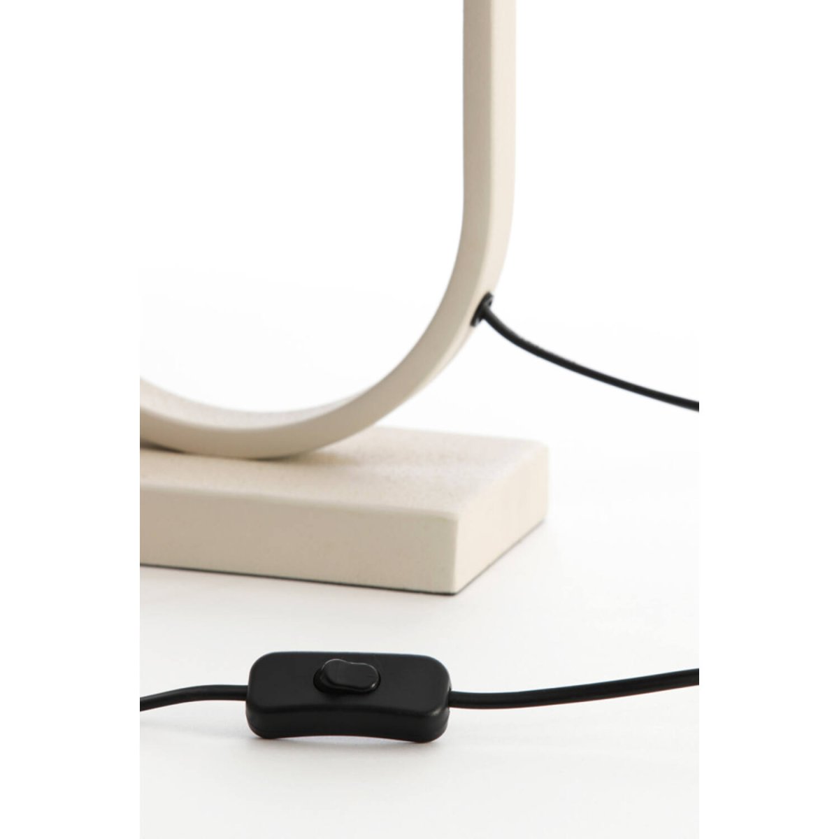 Jamiri 55cm Blanc crémeux pied de lampe De Light & Living - 