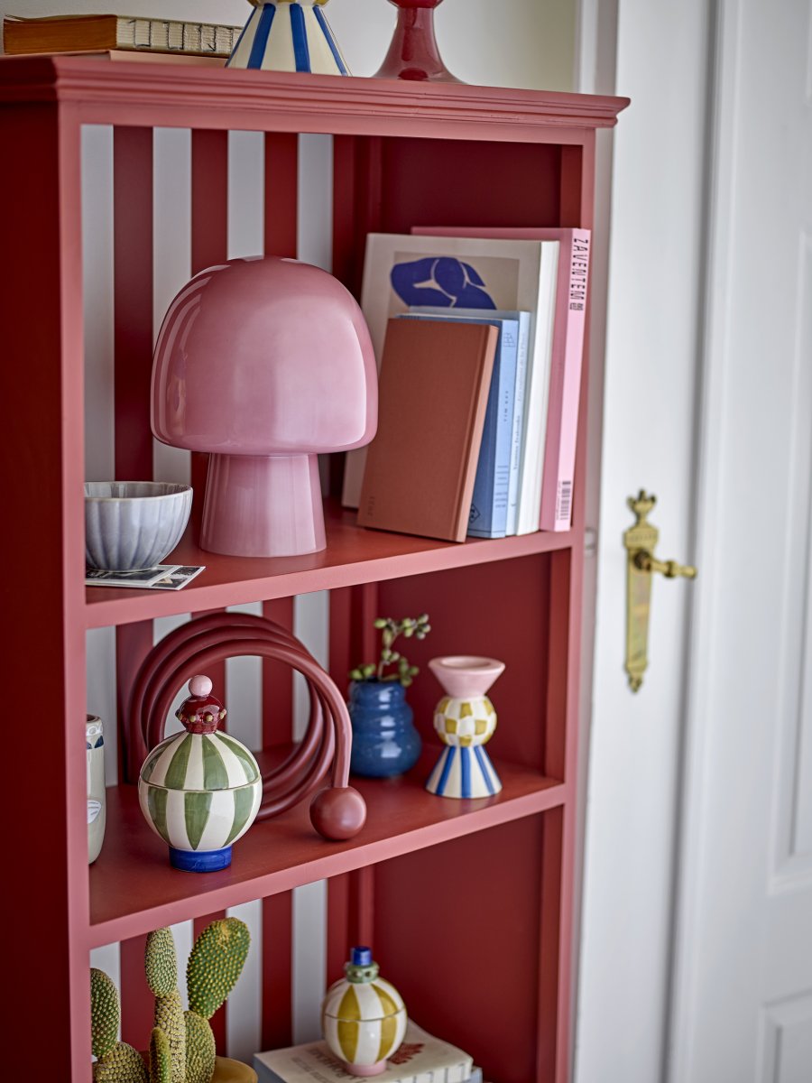 Paddy 26cm Rose lampe de table De Bloomingville - La lampe de table Paddy de Bloomingville est fabriqu&eacute;e en verre rose et sa forme charmante apporte &eacute;l&eacute;gance et personnalit&eacute; &agrave; n'importe quelle pi&egrave;ce.