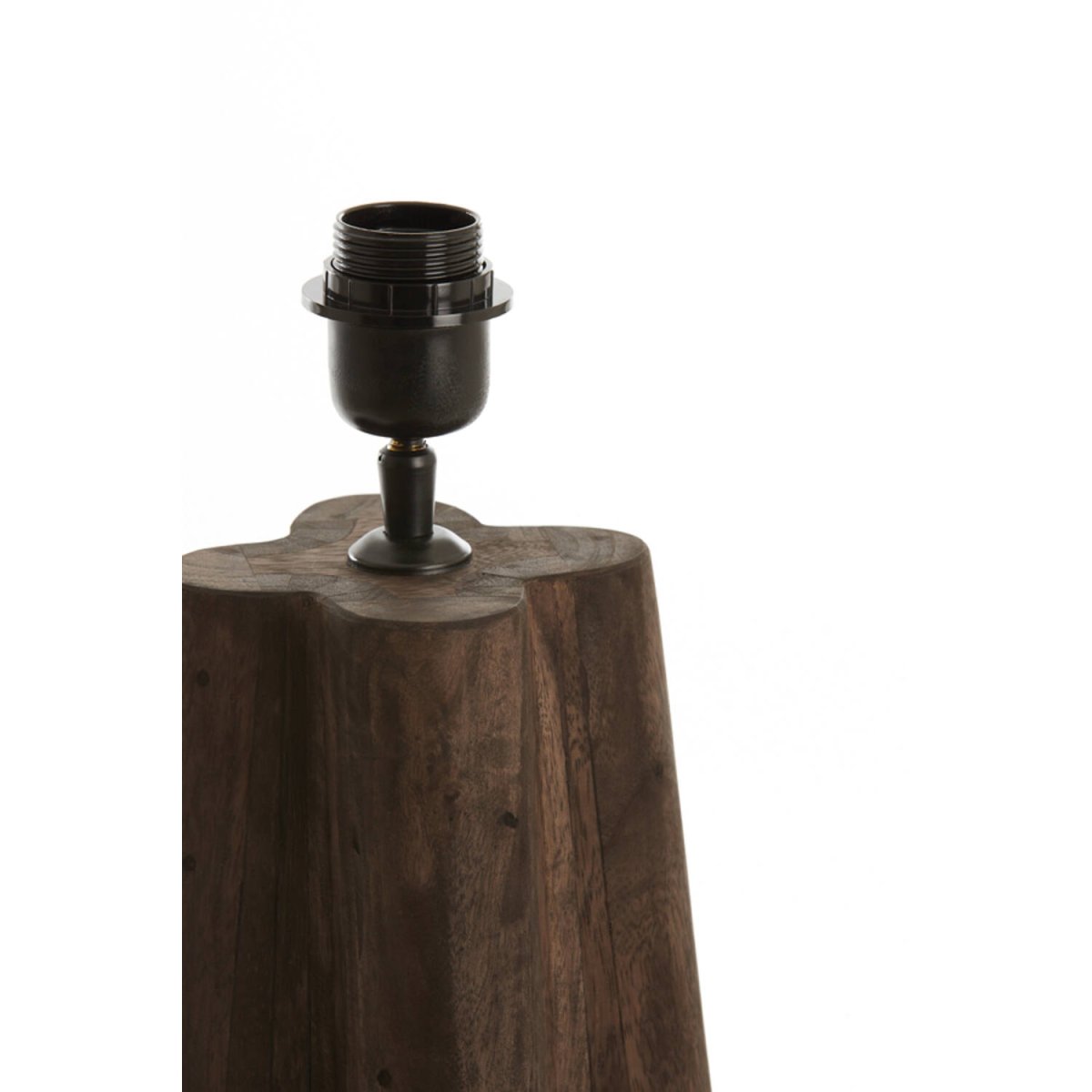 Navelli 40cm Bois pied de lampe De Light & Living - Fabriqué en bois massif avec une finition mate brun foncé, ce pied de lampe apporte une touche à la fois chaleureuse et raffinée à toute pièce.