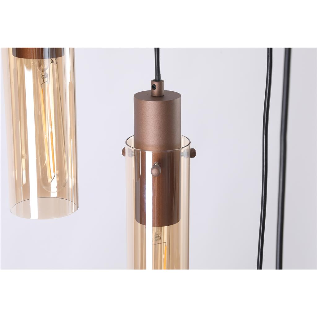 Sweden Ø42 Brun suspension De Searchlight - Ses abat-jour allong&eacute;s en verre ambr&eacute; cr&eacute;ent une lumi&egrave;re douce et une ambiance raffin&eacute;e, tandis que sa structure en m&eacute;tal couleur moka apporte une touche sophistiqu&eacute;e et moderne.