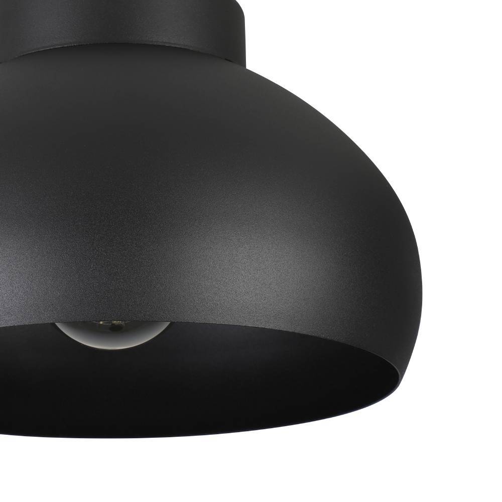 Mogano Ø28 Noir plafonnier De Eglo - Avec sa forme légèrement arrondie et sa finition noire mate, il crée une atmosphère chaleureuse et cosy, parfaite pour le salon, la chambre ou le couloir.