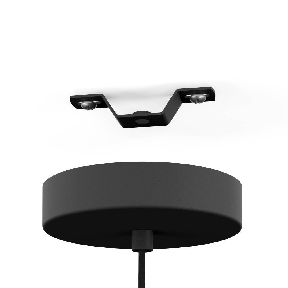 Mattanza Ø50 Gris suspension De Eglo - La forme sphérique et les panneaux superposés créent un jeu d'ombres ludique lorsque la lampe est allumée, donnant à la pièce profondeur et dimension.