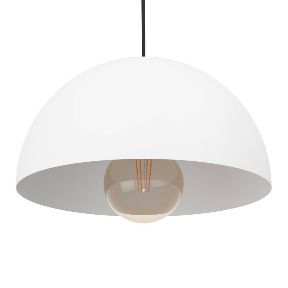 Gaetano Ø30 Blanc suspension De Eglo - La lampe est suspendue à un câble fin et noir, créant un design simple et élégant.